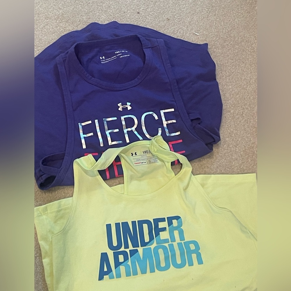 Girls Under Armour Tanks Size M